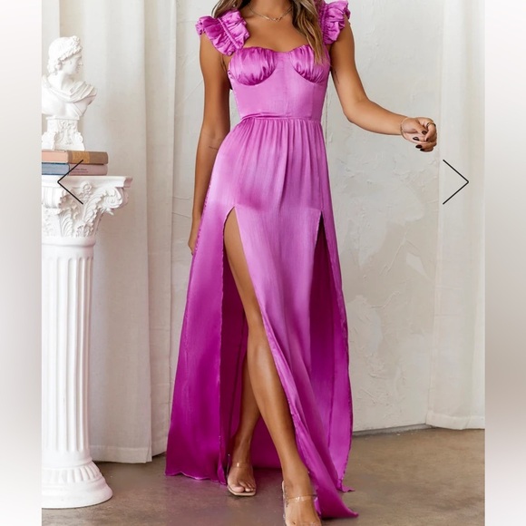 Hello  Molly NWT 🔥SALE🔥fuschia maxi dress - Picture 2 of 12